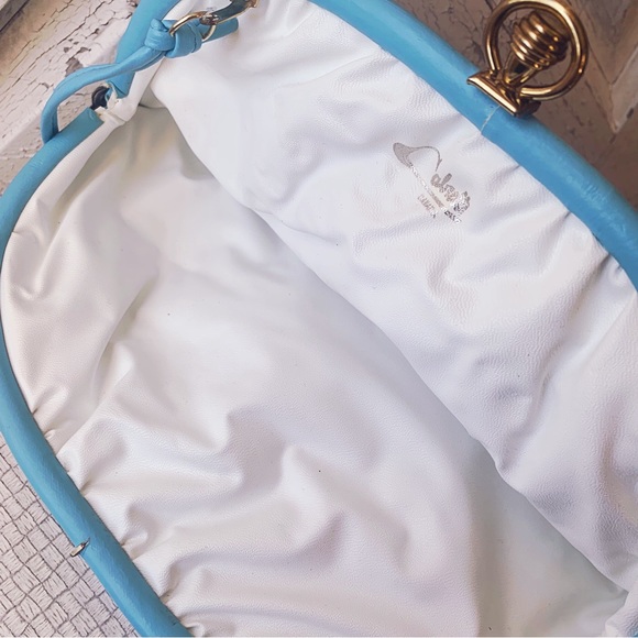 Vintage Cabrelli Canada light blue clutch/handbag - Picture 3 of 4